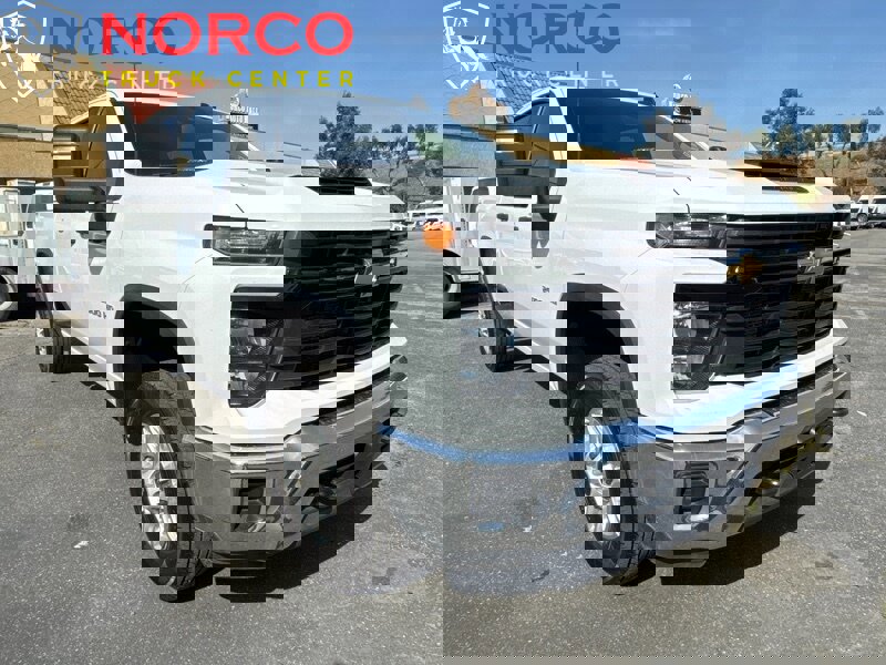 Used 2024 Chevrolet Silverado 2500 W/T w/ WT Fleet Convenience Package image 2