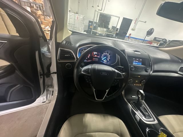 Used 2018 Ford Edge SEL FWD image 15