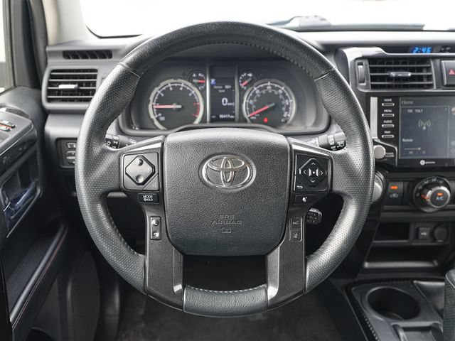Used 2020 Toyota 4Runner TRD Off-Road Premium AWD/4WD image 34