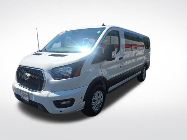 Used 2025 Ford Transit 350 XLT RWD image 8