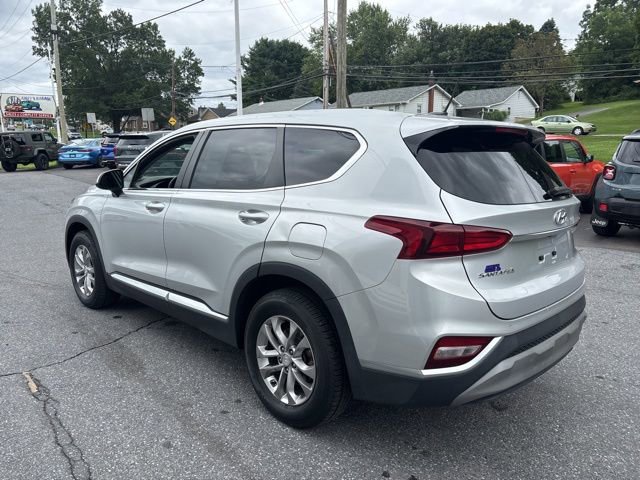 Used 2019 Hyundai Santa Fe SE image 4