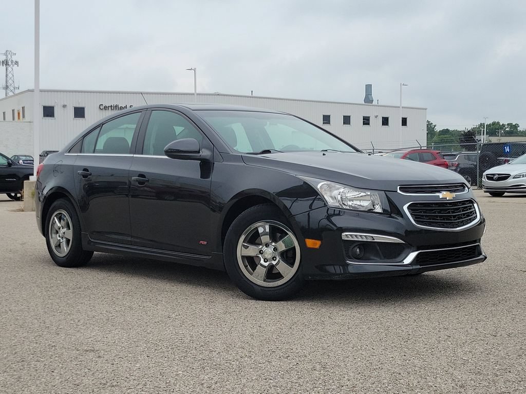 Used 2016 Chevrolet Cruze LT w/ Sun And Sound Package