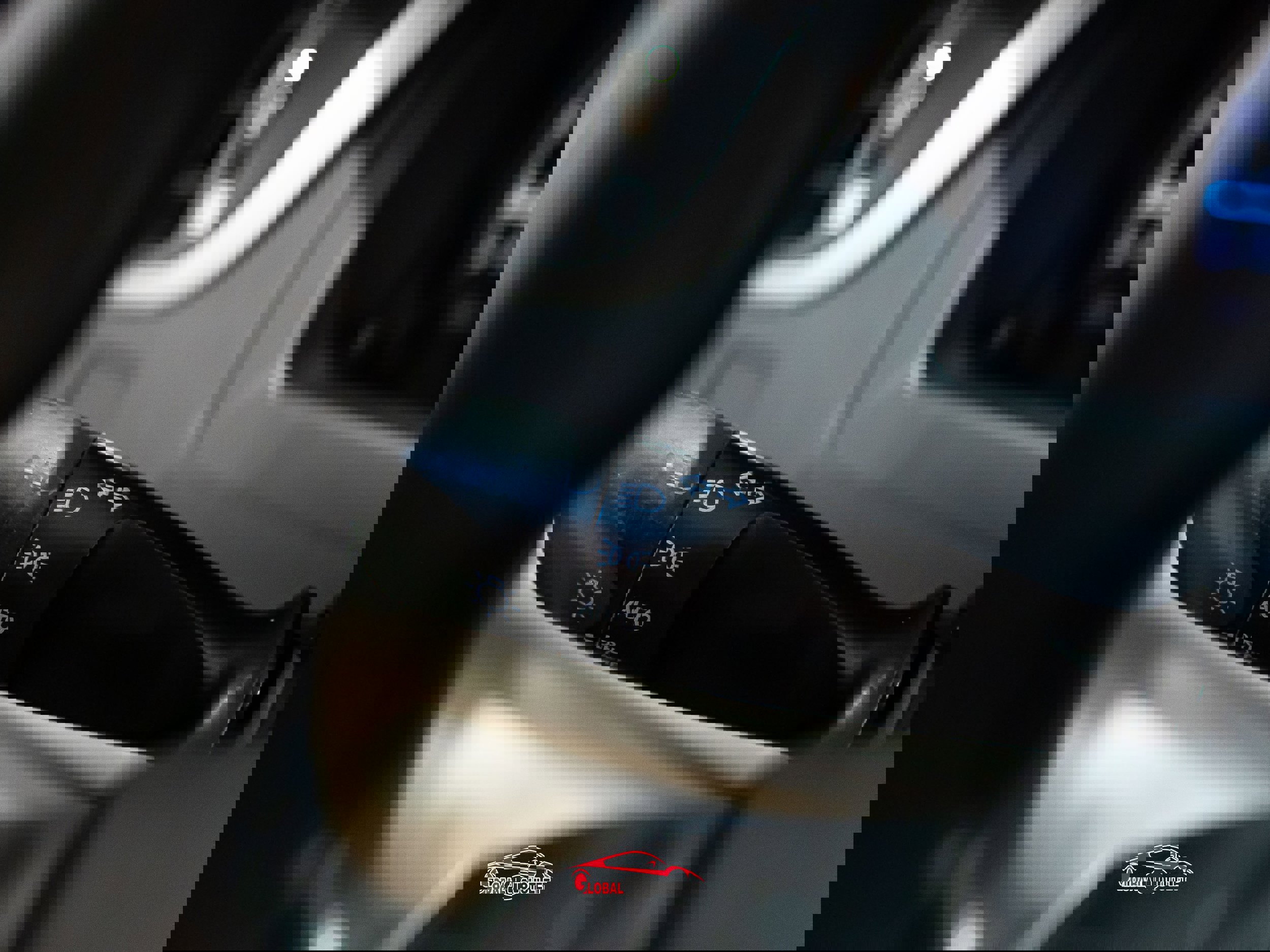 Used 2013 Toyota Camry LE image 27