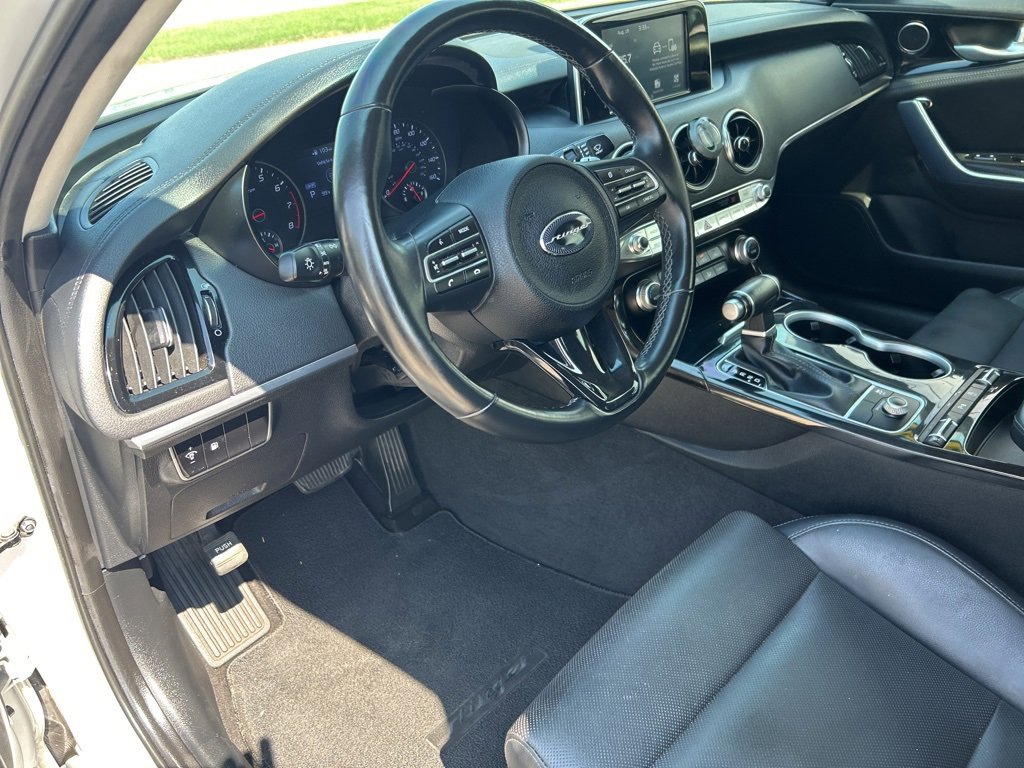 Used 2018 Kia Stinger image 8