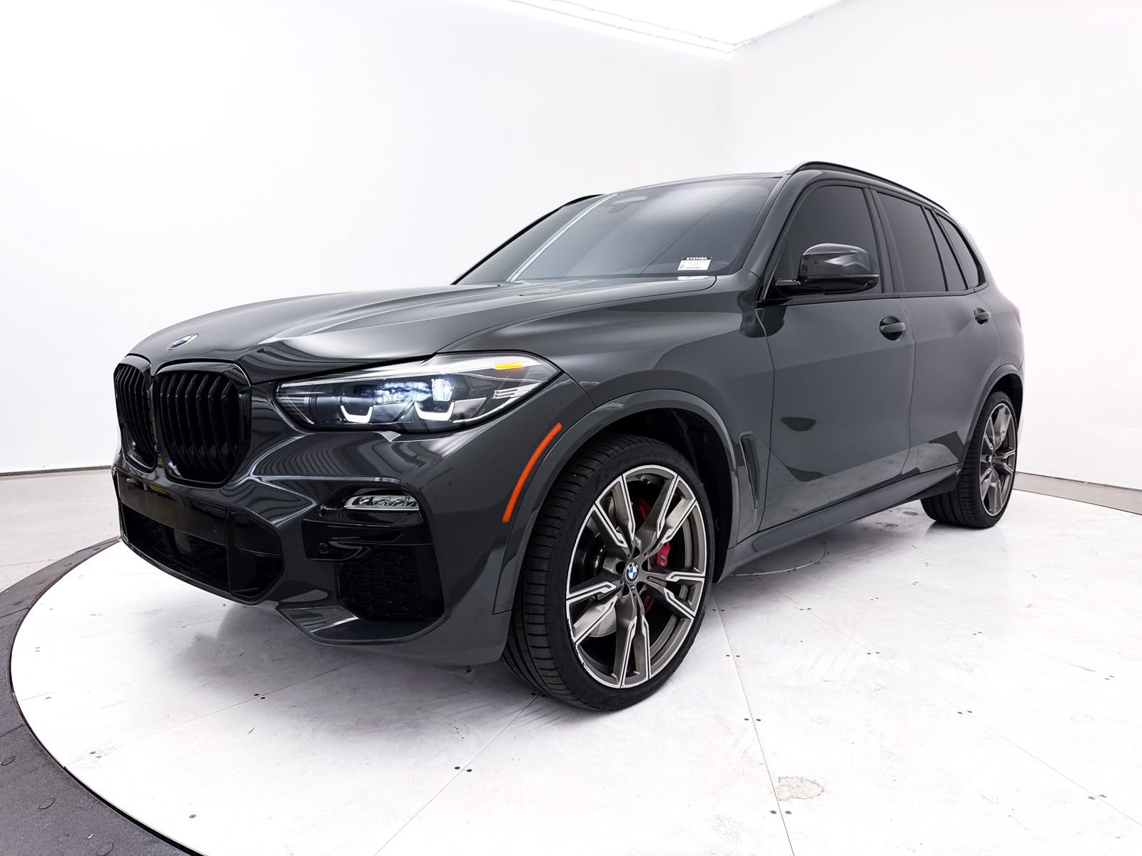 Used 2021 BMW X5 M50i image 15