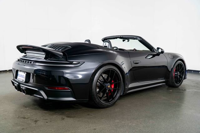 Used 2025 Porsche 911 Carrera 4 GTS AWD/4WD image 8