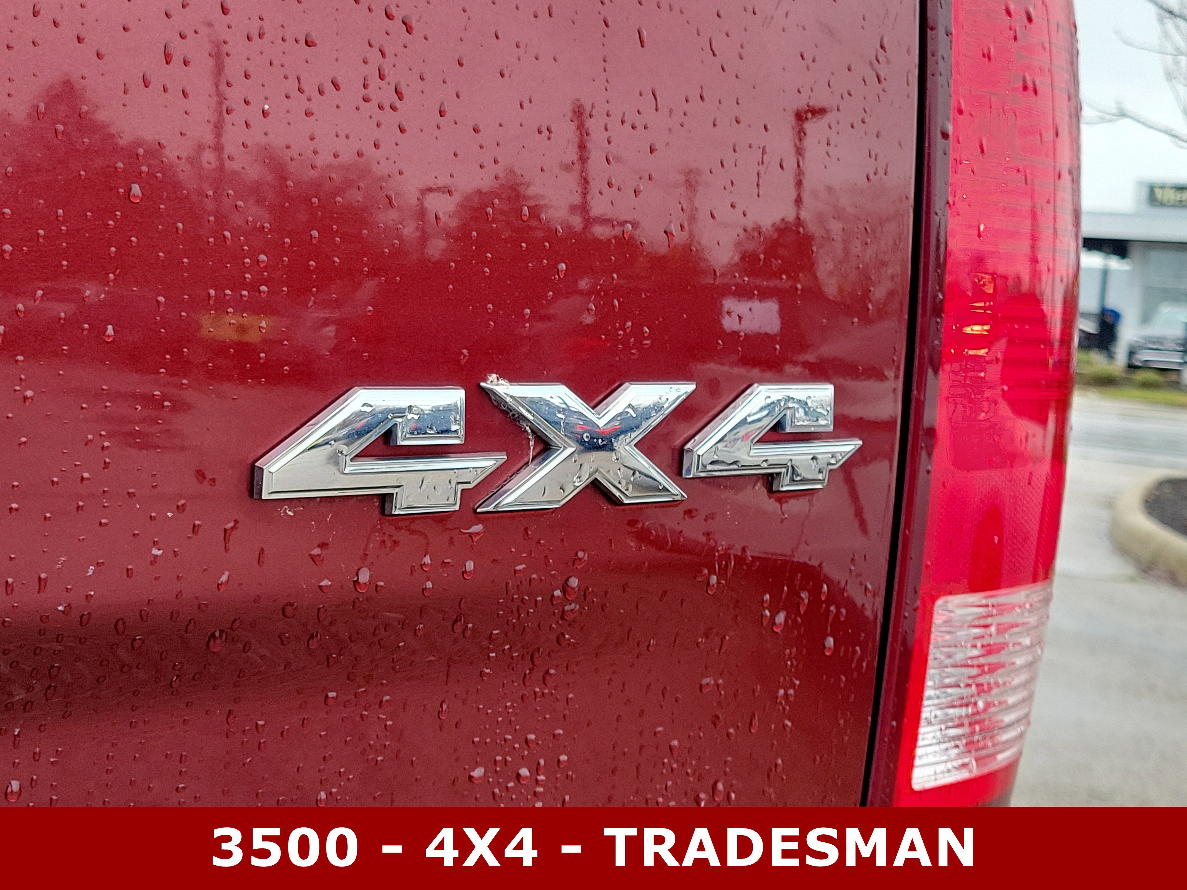 Used 2017 RAM 3500 Tradesman w/ Chrome Appearance Group image 7