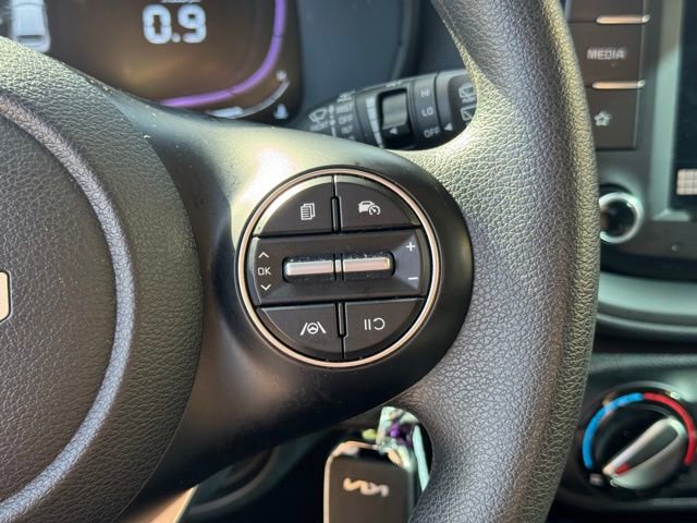 Certified 2025 Kia Soul LX w/ LX Technology Package image 28