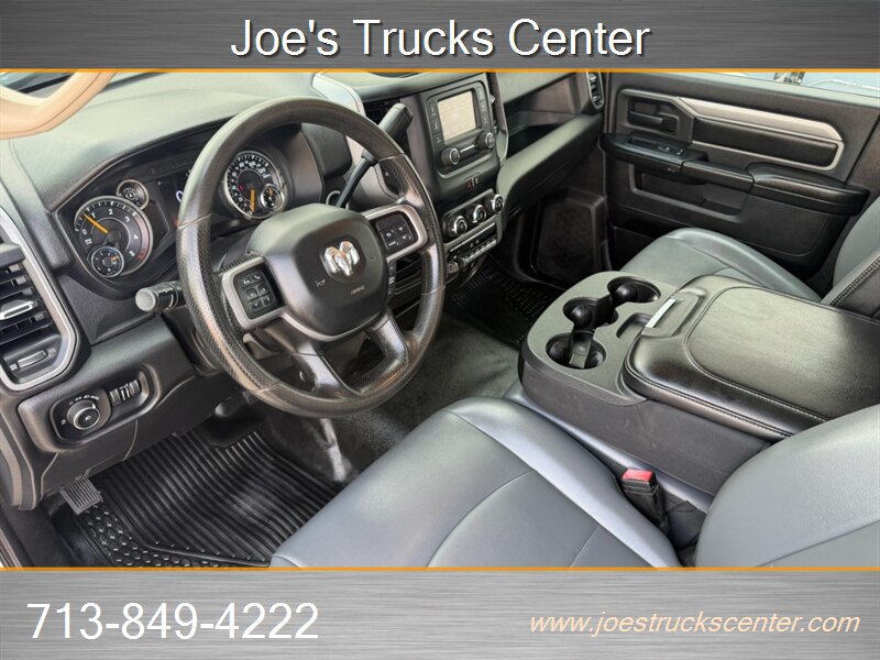 Used 2020 RAM 3500 Tradesman w/ Chrome Appearance Group RWD image 15