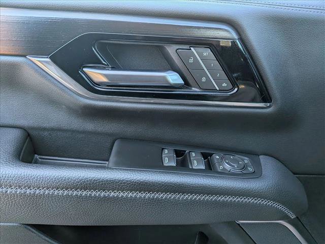 Used 2025 GMC Yukon Denali image 14