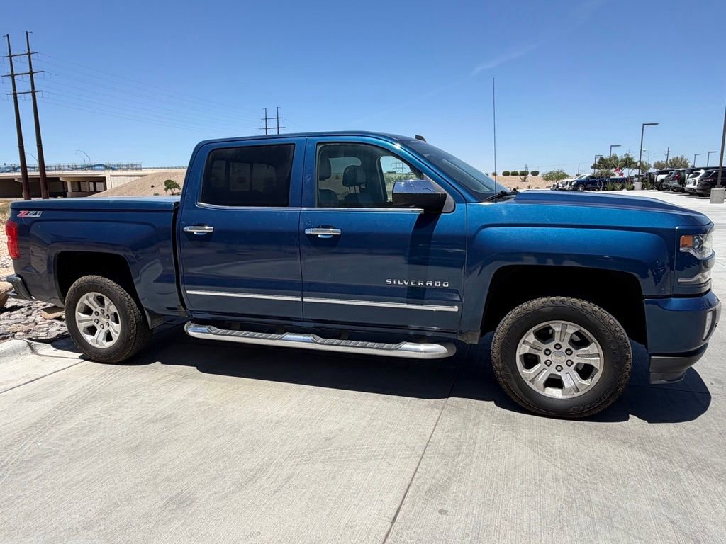 Used 2017 Chevrolet Silverado 1500 LTZ Z71 w/ LTZ Plus Package AWD/4WD image 12