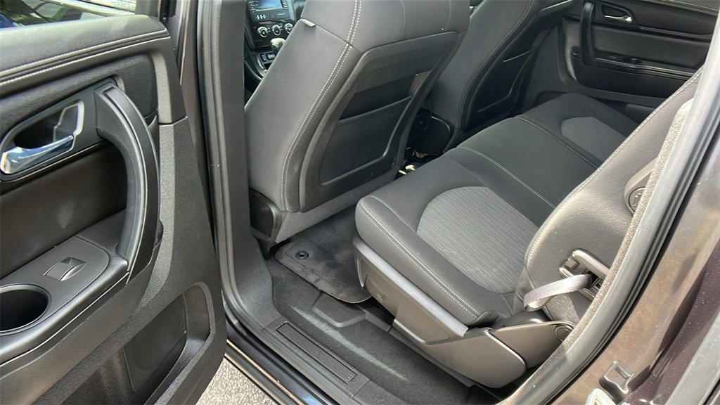 Used 2016 Chevrolet Traverse LT w/ Style and Technology Package image 21
