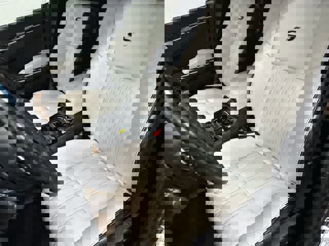 Used 2018 Chrysler 300 S w/ 300S Premium Group image 10