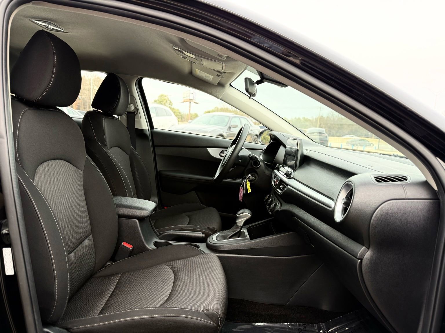 Used 2024 Kia Forte LX image 25