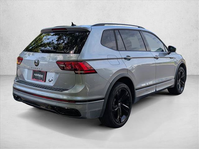 Used 2023 Volkswagen Tiguan SE R-Line FWD image 5