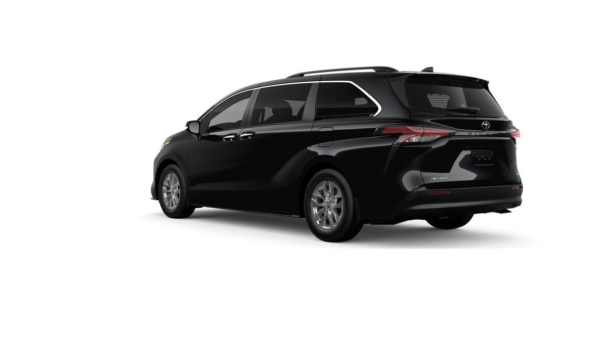 New 2026 Toyota Sienna XLE AWD/4WD image 6