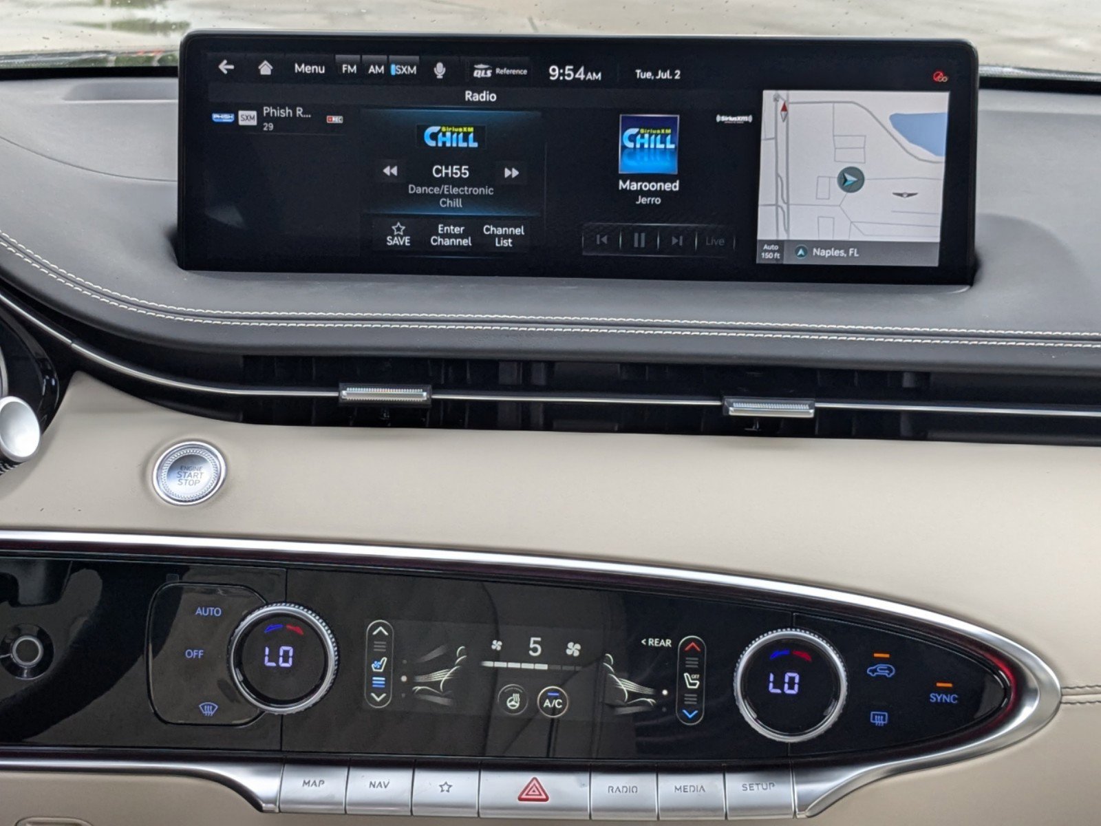New 2025 Genesis GV70 3.5T Sport w/ Sport Advanced Package AWD/4WD image 13