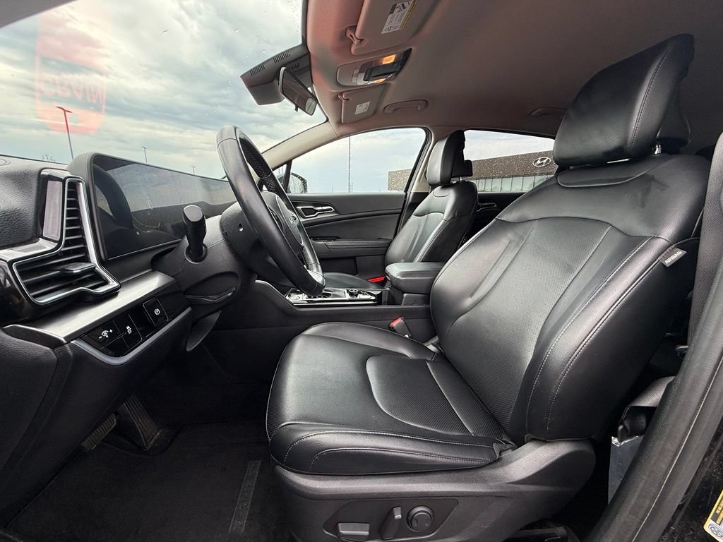Used 2024 Kia Sportage EX FWD image 21