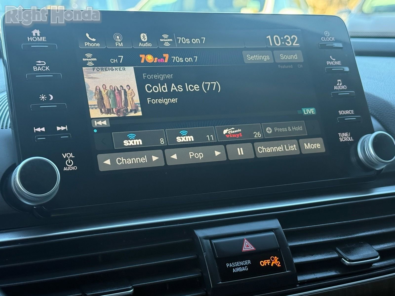 Used 2019 Honda Accord EX image 19