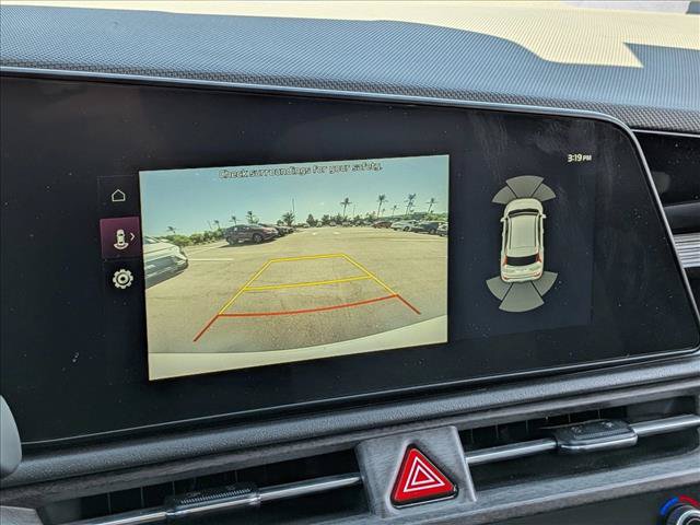 Used 2023 Kia Niro SX Touring FWD image 19