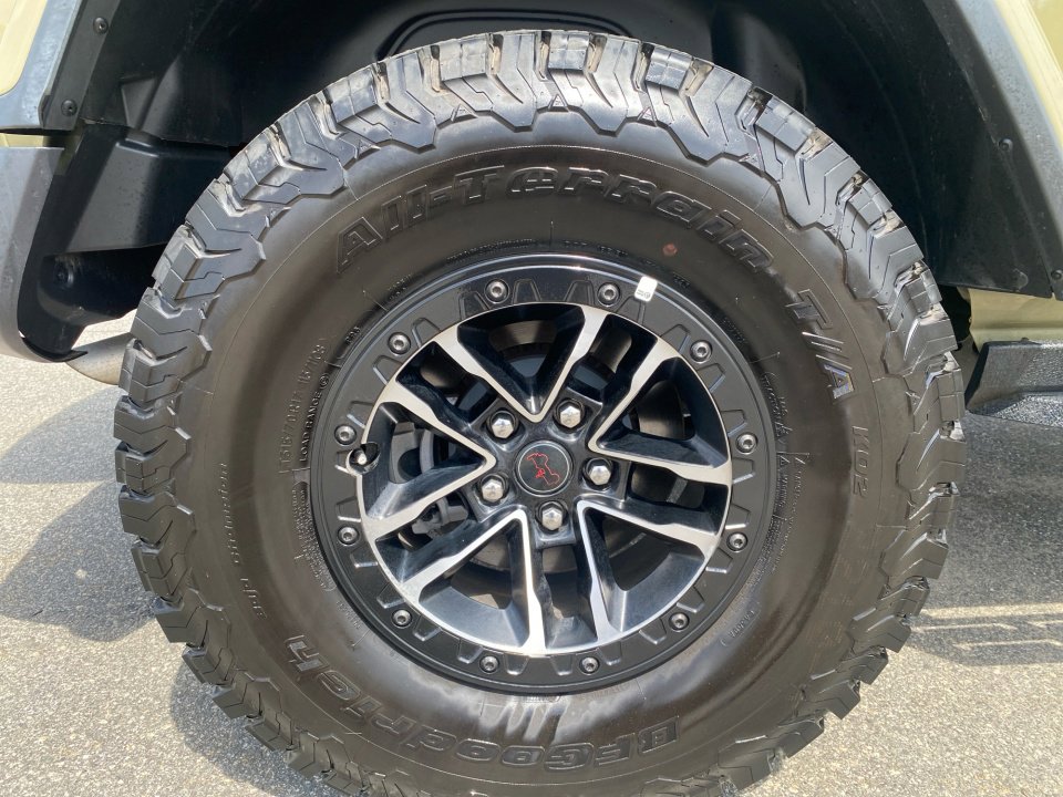 Used 2025 Jeep Wrangler Unlimited Rubicon image 27