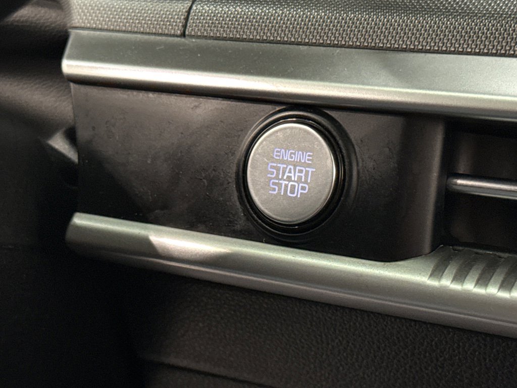 Used 2022 Kia K5 LXS image 12