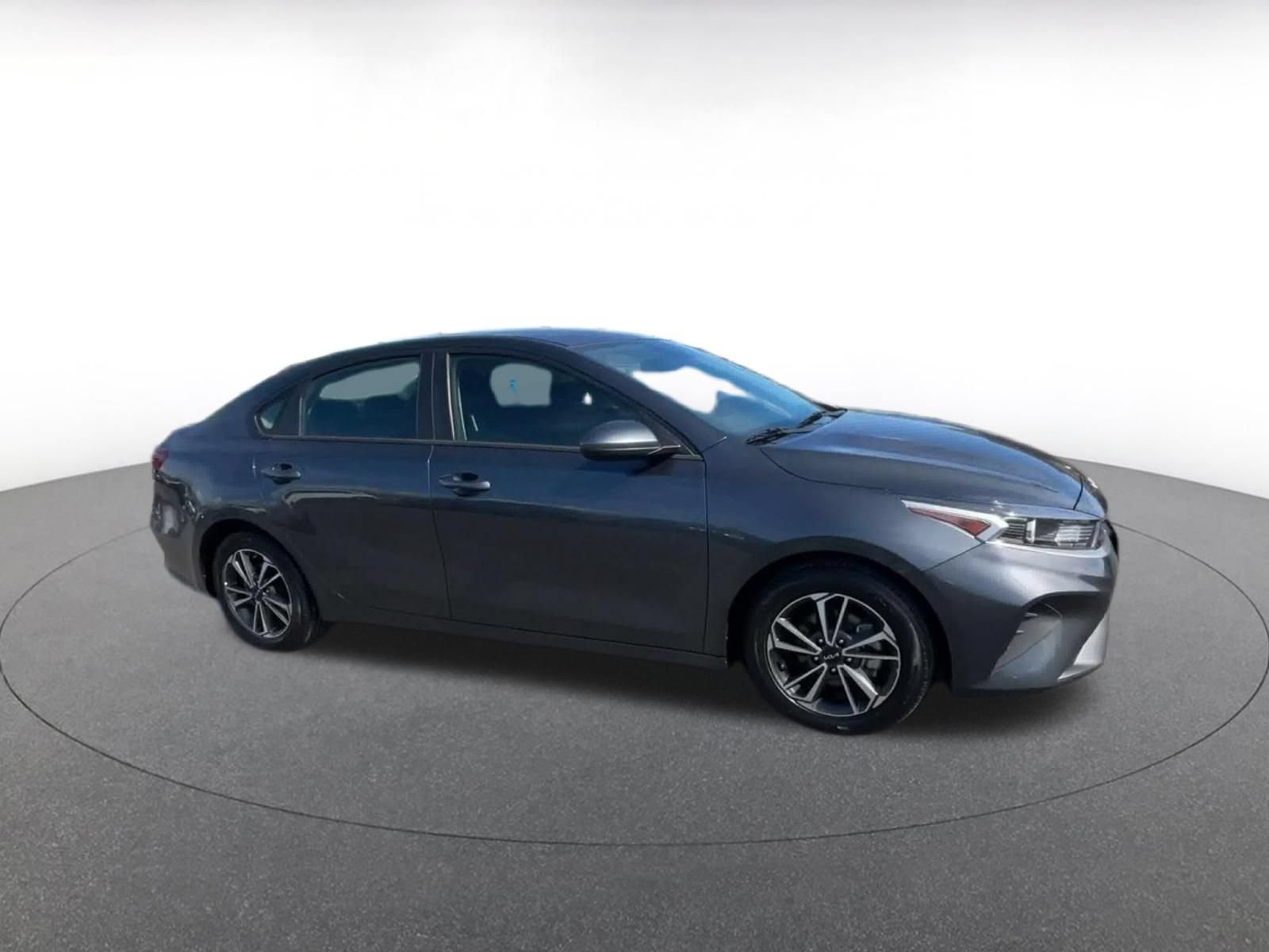 Used 2024 Kia Forte LXS FWD video 2