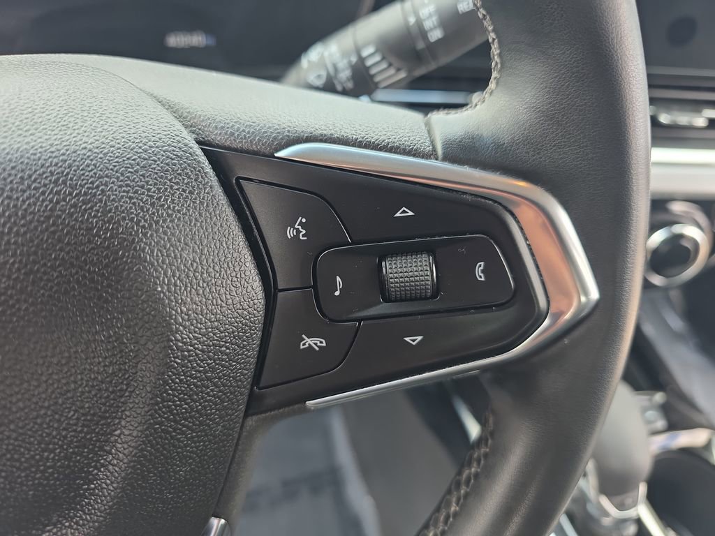 Certified 2024 Chevrolet Trax LT w/ Driver Confidence Package image 18