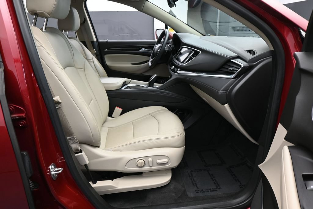 Used 2020 Buick Enclave Essence FWD image 41