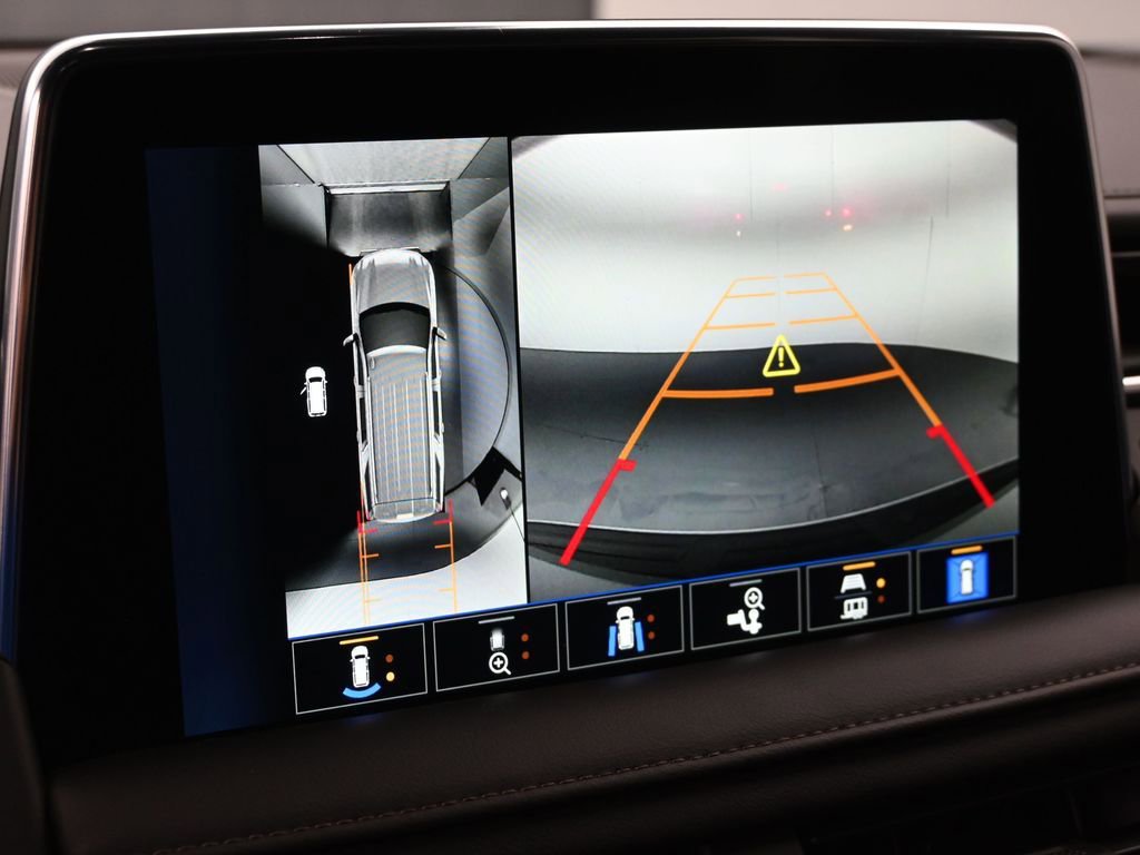 Used 2023 Chevrolet Tahoe High Country image 15