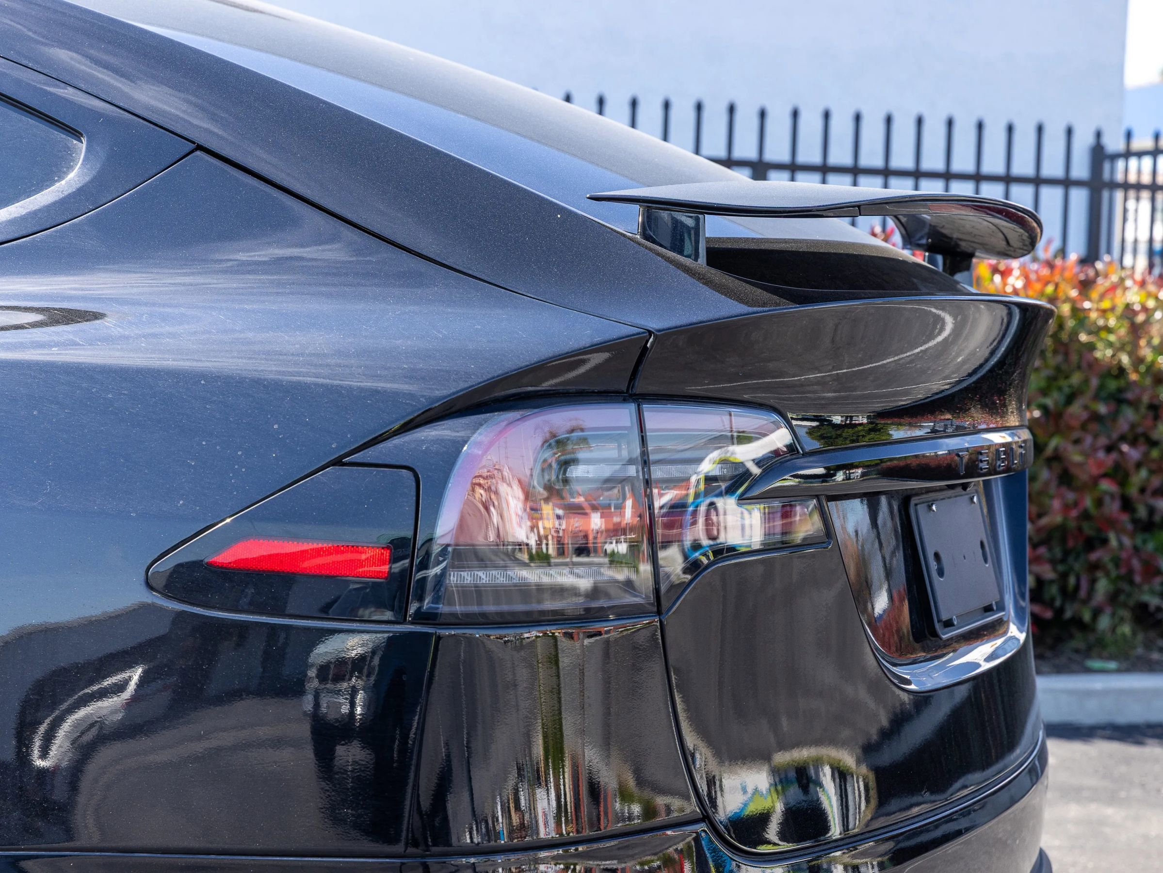 Used 2022 Tesla Model X AWD/4WD image 6
