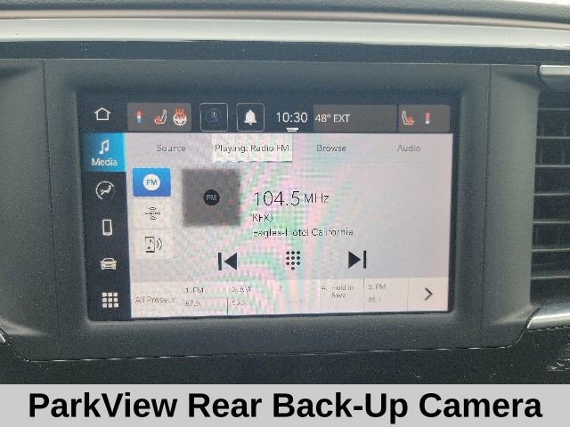 Used 2023 Chrysler Voyager LX FWD image 9