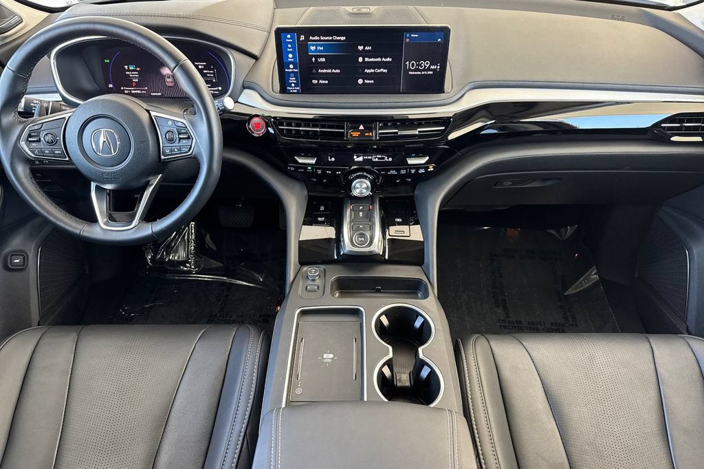 Certified 2026 Acura MDX w/ Technology Package FWD image 4