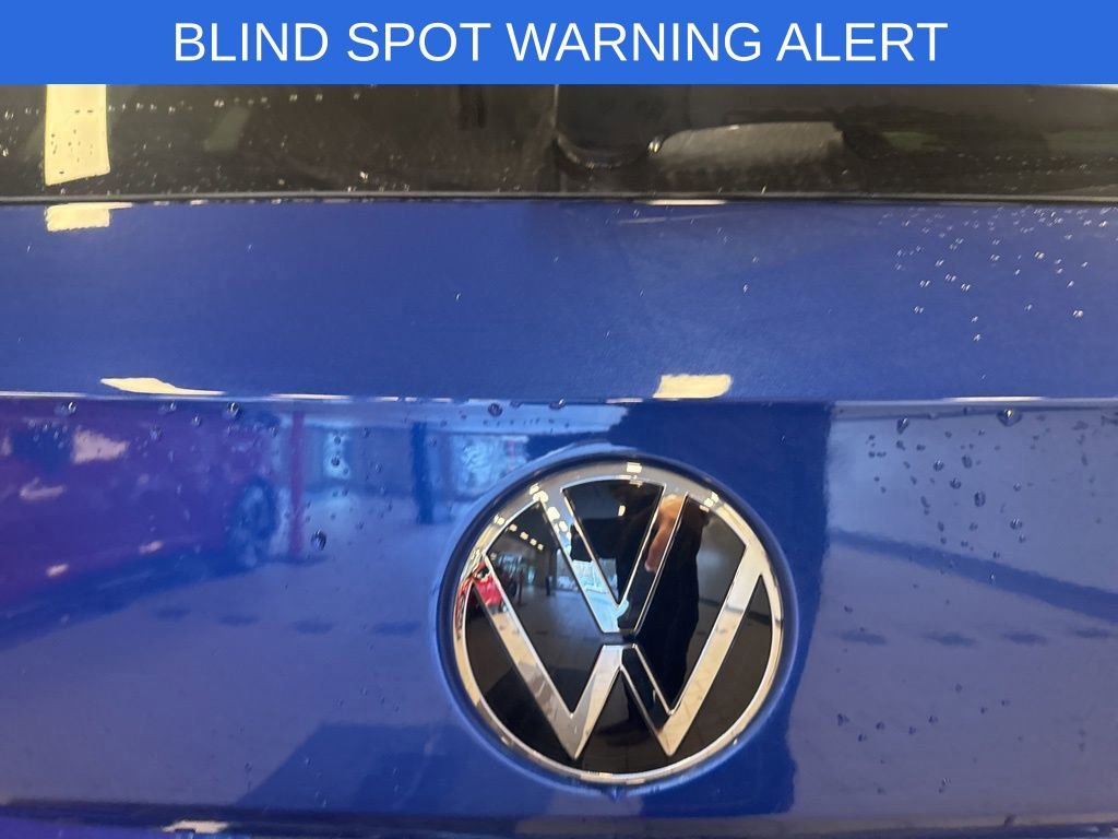 Used 2023 Volkswagen Taos SE image 11