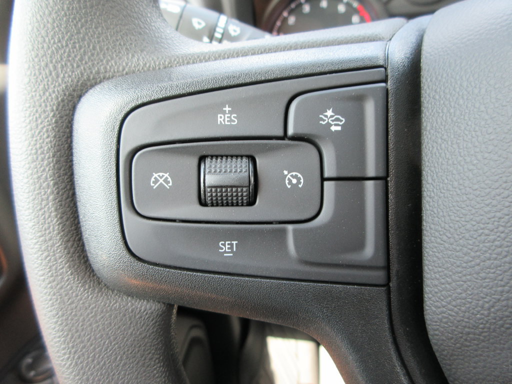 New 2026 Chevrolet Silverado 1500 Custom Trail Boss w/ LPO, Dark Essentials Package AWD/4WD image 27