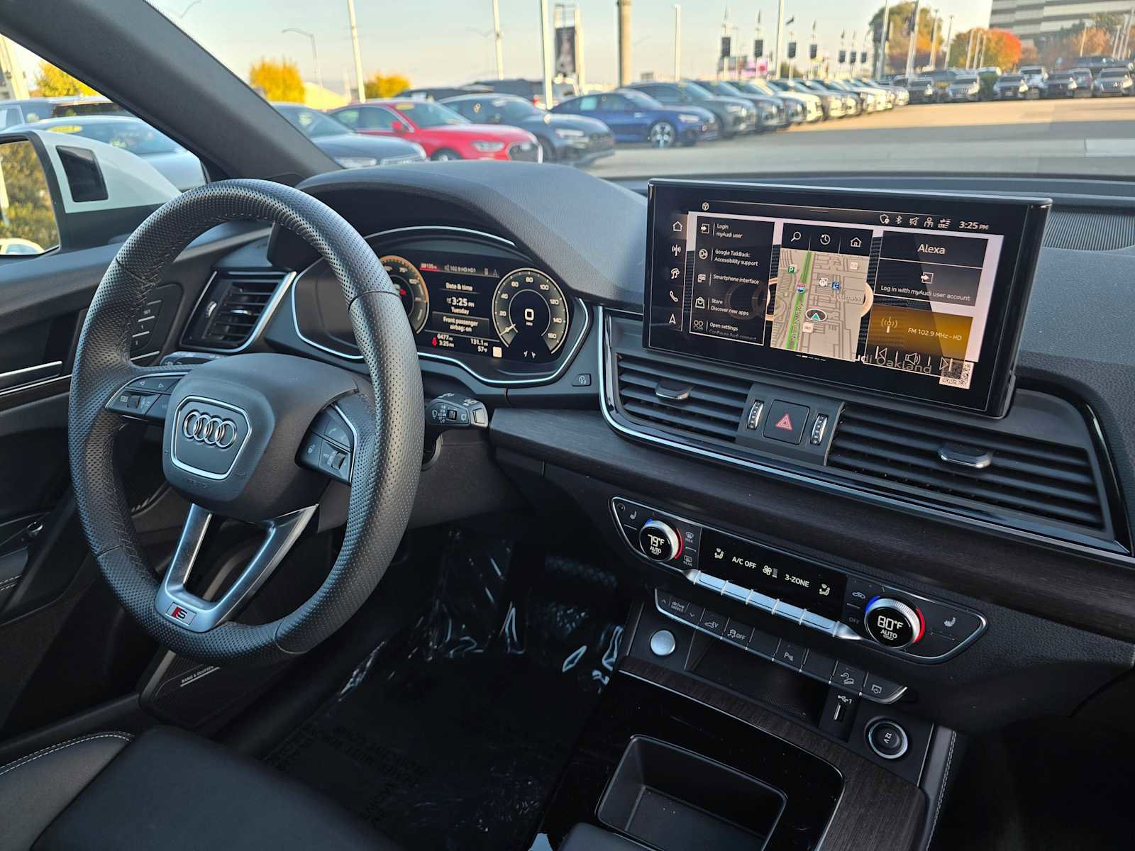 Certified 2025 Audi Q5 e Premium Plus w/ Premium Plus Package image 10