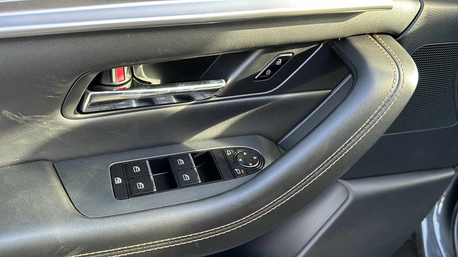 New 2026 MAZDA CX-90 Plug-In Hybrid w/ Preferred image 12