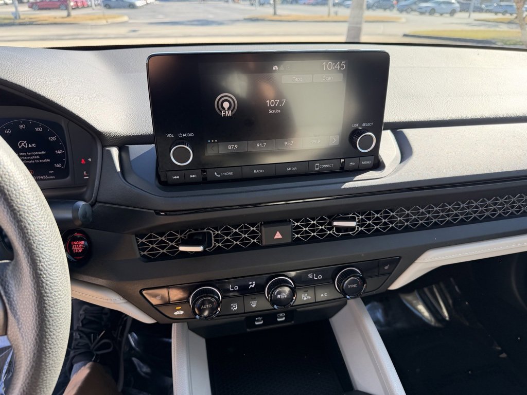 Used 2023 Honda Accord EX image 17