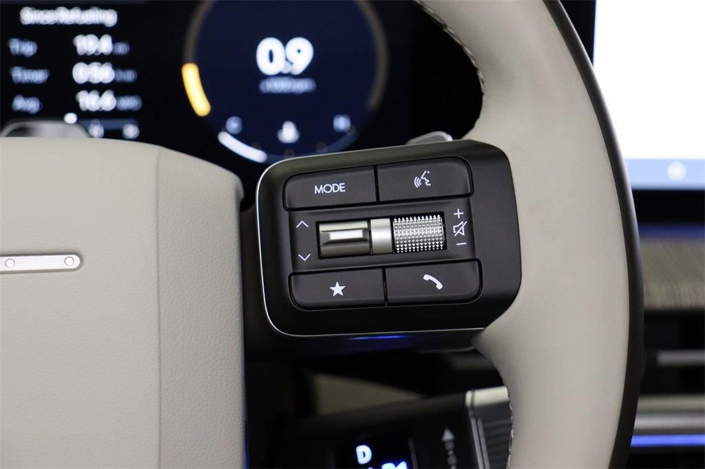 Used 2025 Hyundai Santa Fe Calligraphy image 16