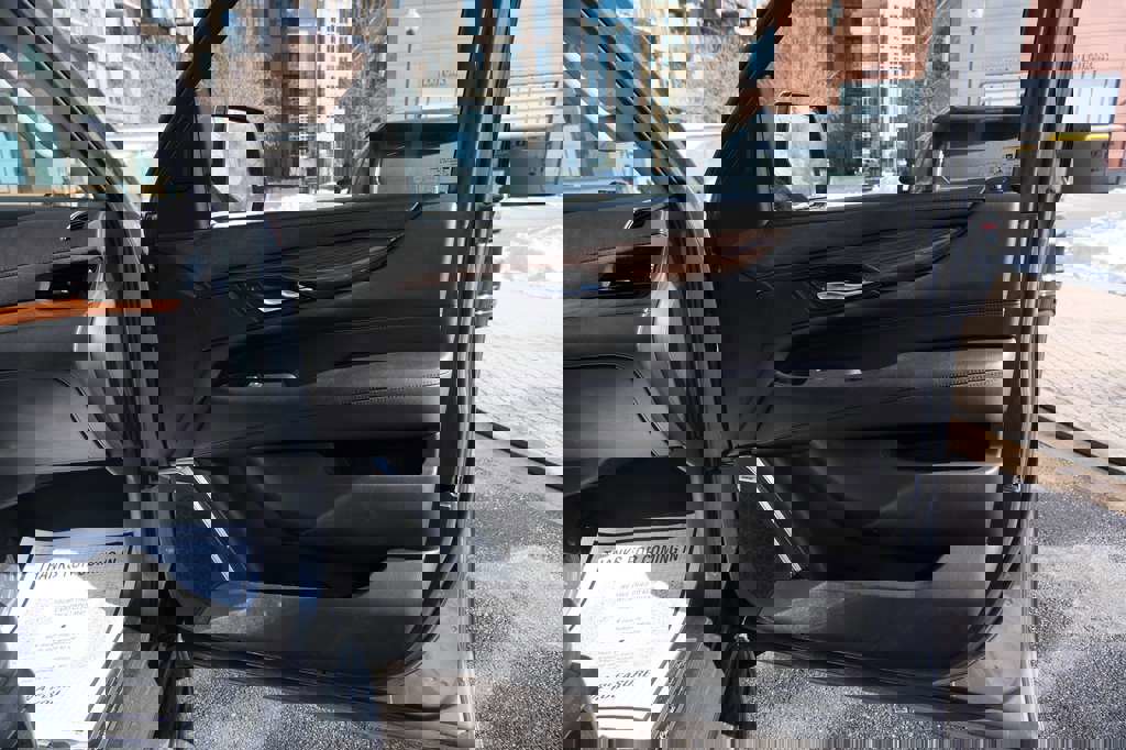 Used 2020 Cadillac Escalade Luxury image 37