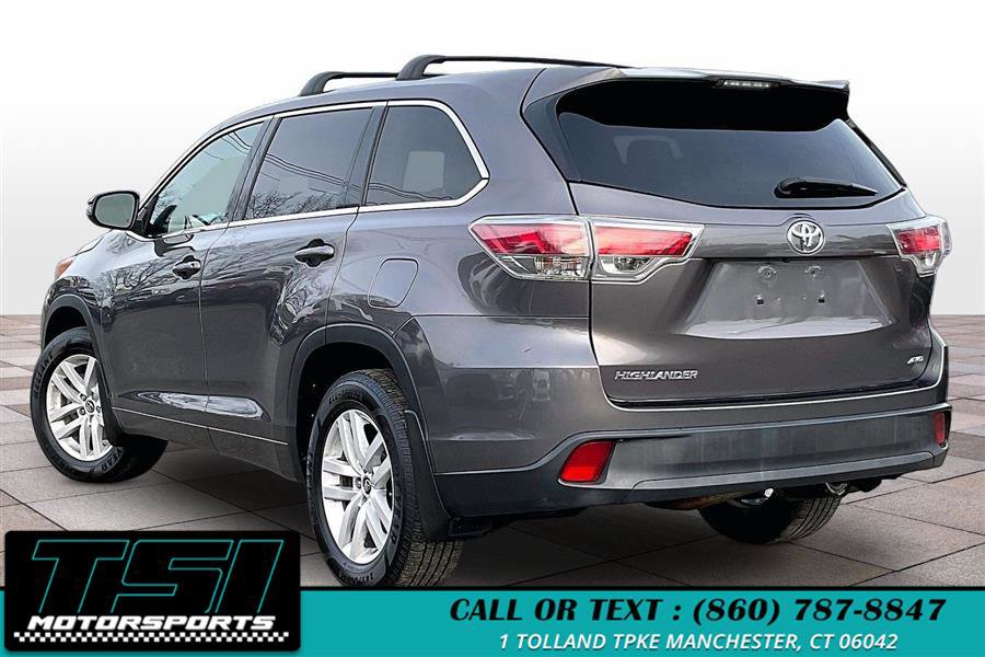 Used 2016 Toyota Highlander LE AWD/4WD image 12
