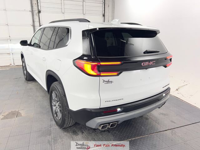 Used 2025 GMC Acadia Elevation image 6