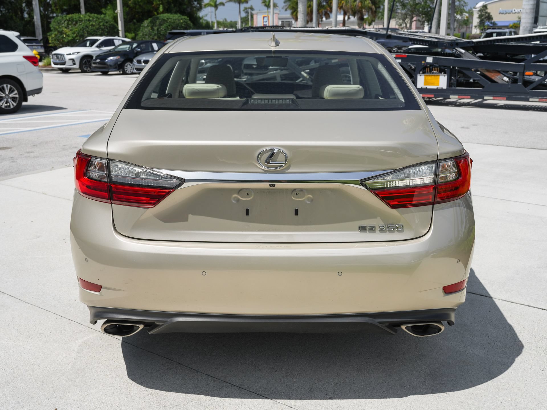 Used 2018 Lexus ES 350 w/ Luxury Package w/Wood Trim FWD image 9