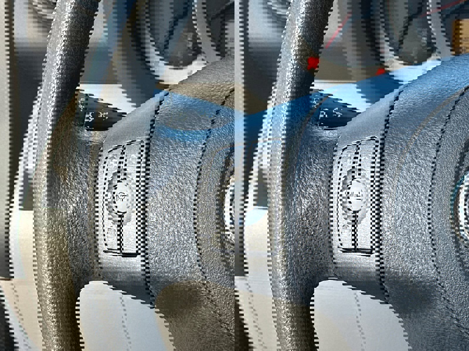 Used 2011 Toyota RAV4 2WD image 25