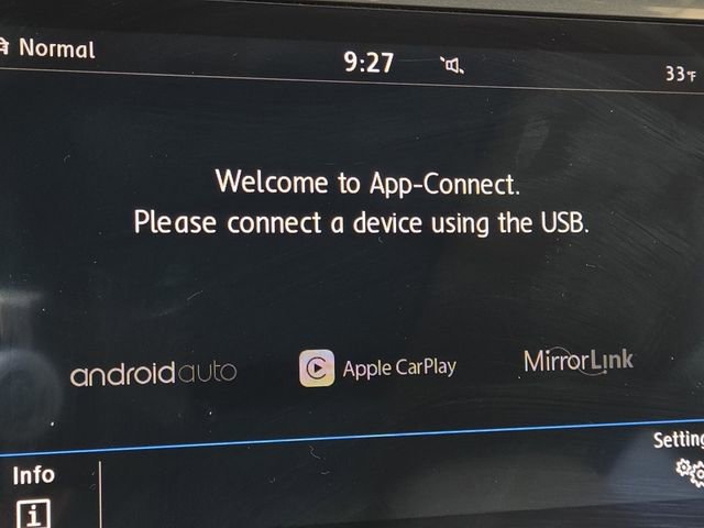 Used 2019 Volkswagen Tiguan S image 6