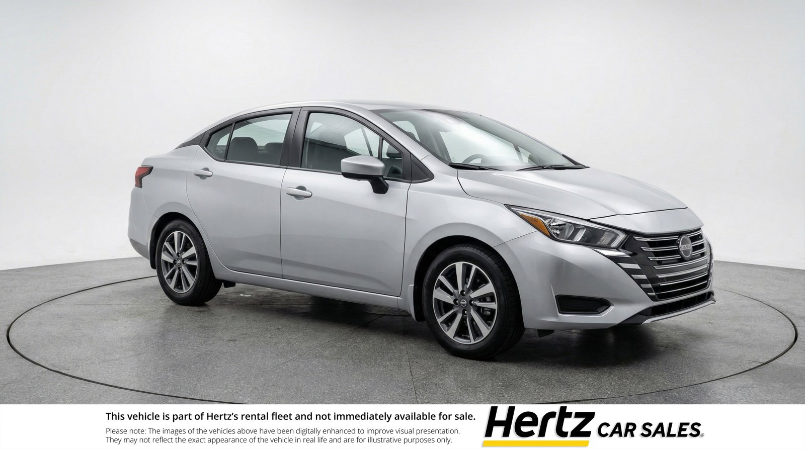 Used 2025 Nissan Versa SV image 1