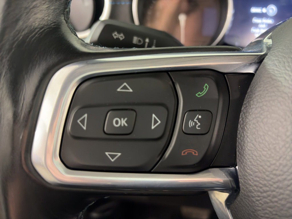 Used 2022 Jeep Wrangler Unlimited Rubicon 4xe w/ Dual Top Group image 19