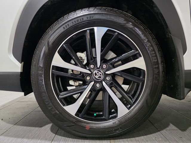 Used 2025 Toyota Corolla Cross XSE w/ Convenience Package image 22