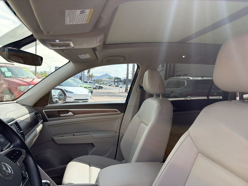 Used 2021 Volkswagen Atlas SE w/ Panoramic Sunroof Package image 8