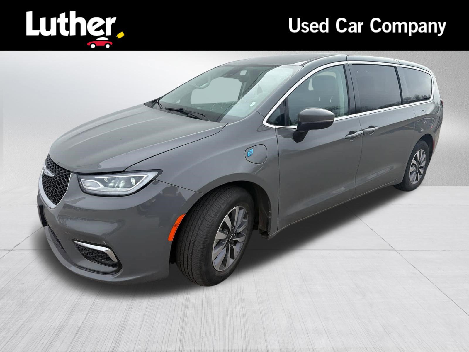 Used 2023 Chrysler Pacifica Touring-L FWD image 1